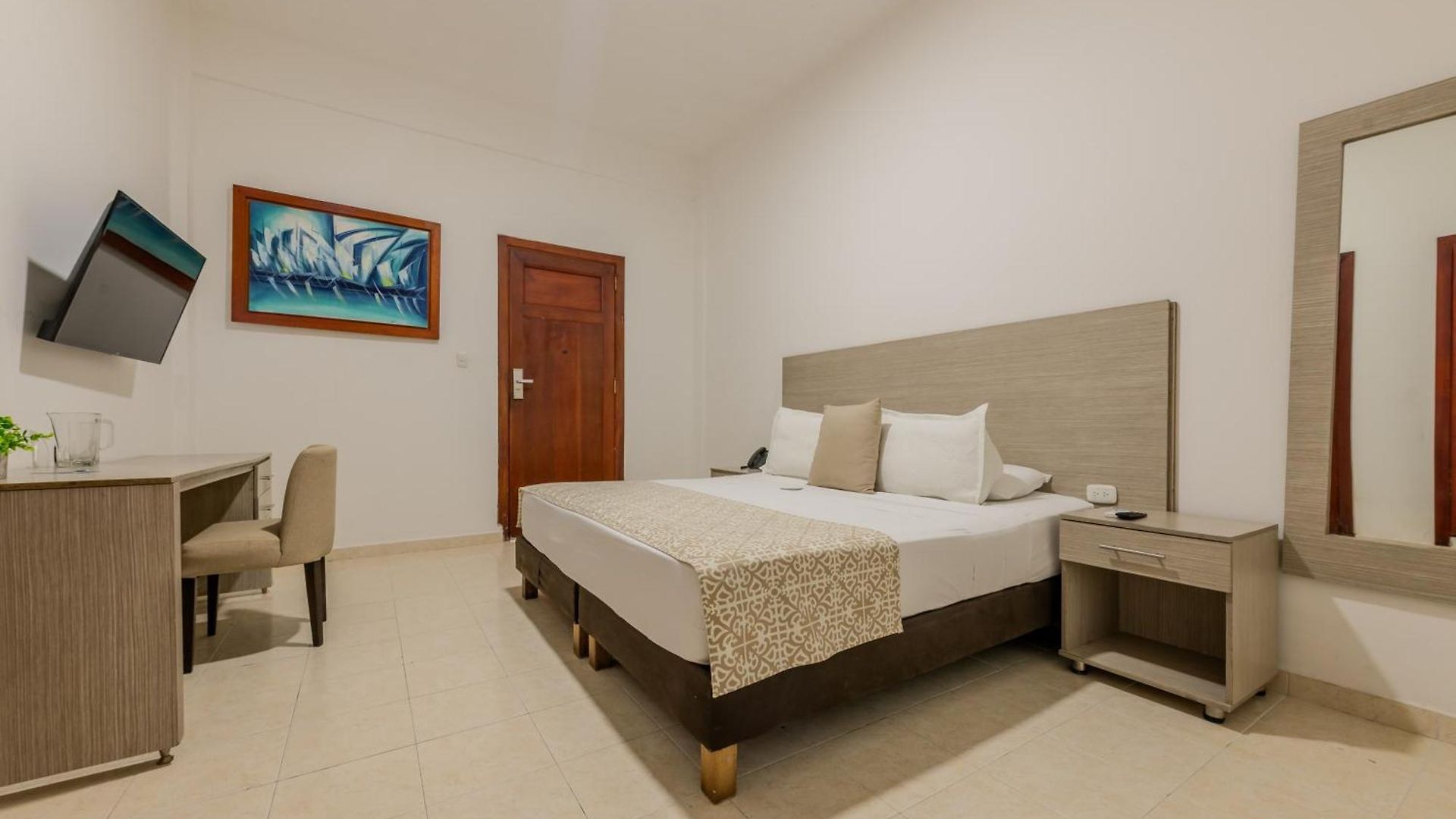 Hotel Dorado Plaza Centro Historico 3*
