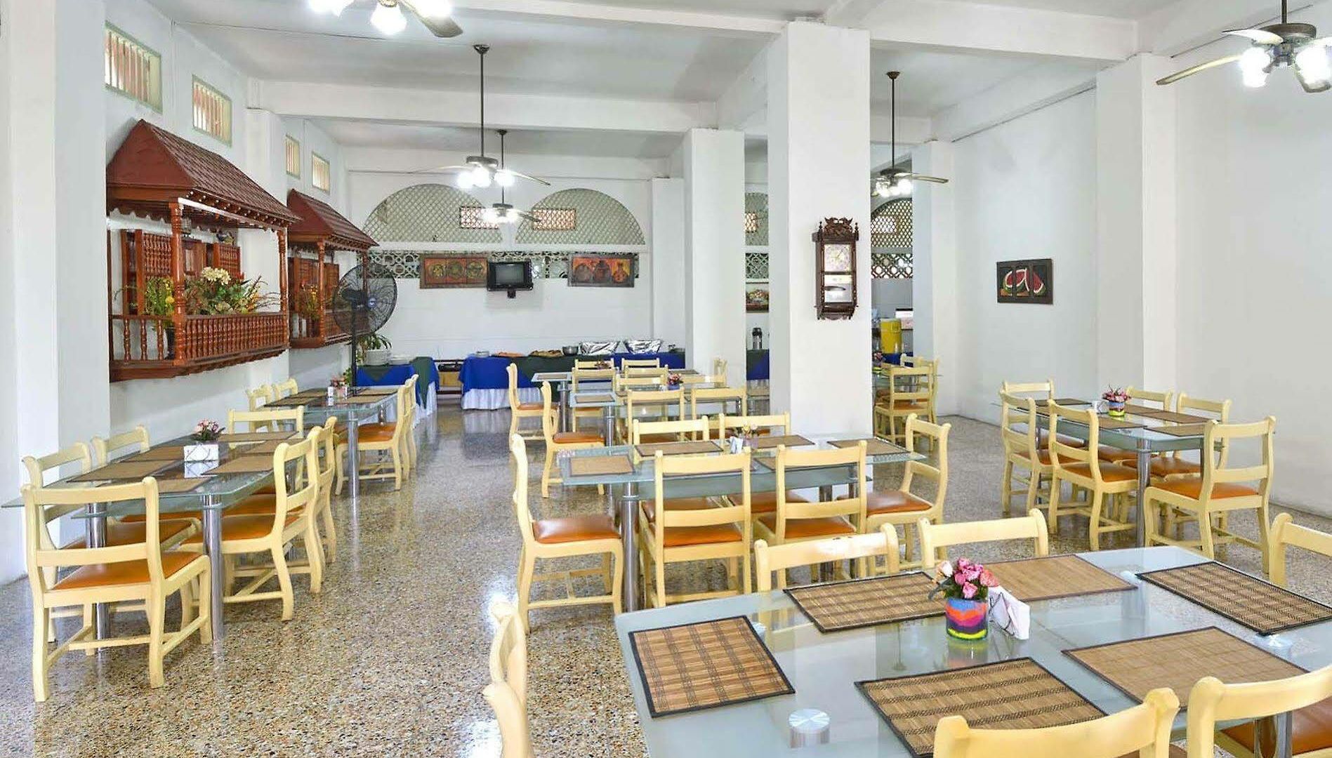 Dorado Plaza Centro Historico Hotel 3*