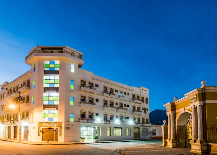 Hotel Dorado Plaza Centro Histórico