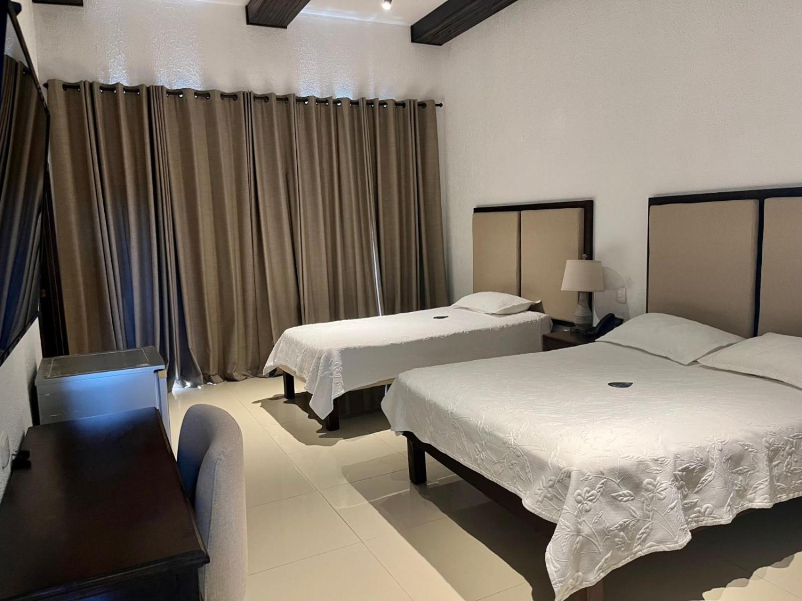 Dorado Plaza Centro Histórico 3* Cartagena