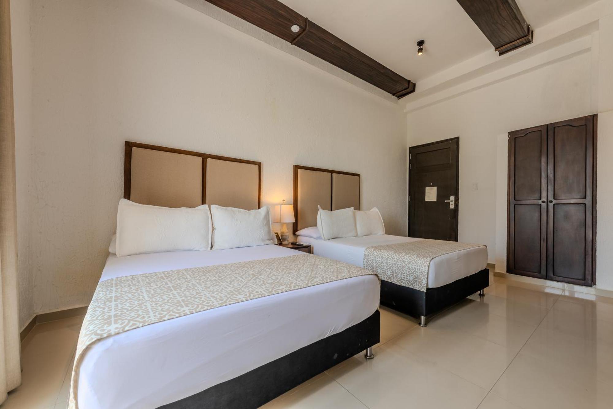 Dorado Plaza Centro Histórico 3* Cartagena