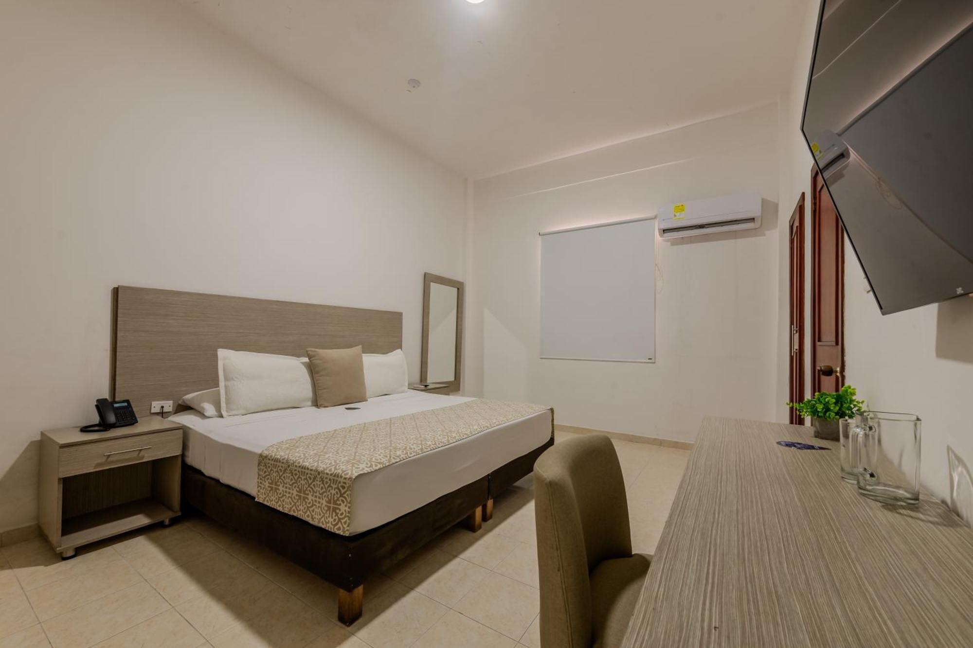 Dorado Plaza Centro Histórico 3* Cartagena