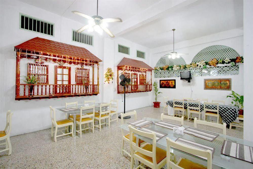 Dorado Plaza Centro Histórico Hotel 3*